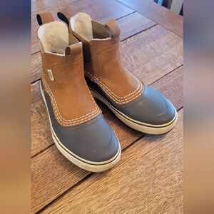 Vans MTE Womens Blue/brown suede Slip-On Boots